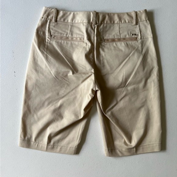 Ralph Lauren Women's Khaki Knee-Length Golf Shorts Size 2 NWT - Picture 2 of 11